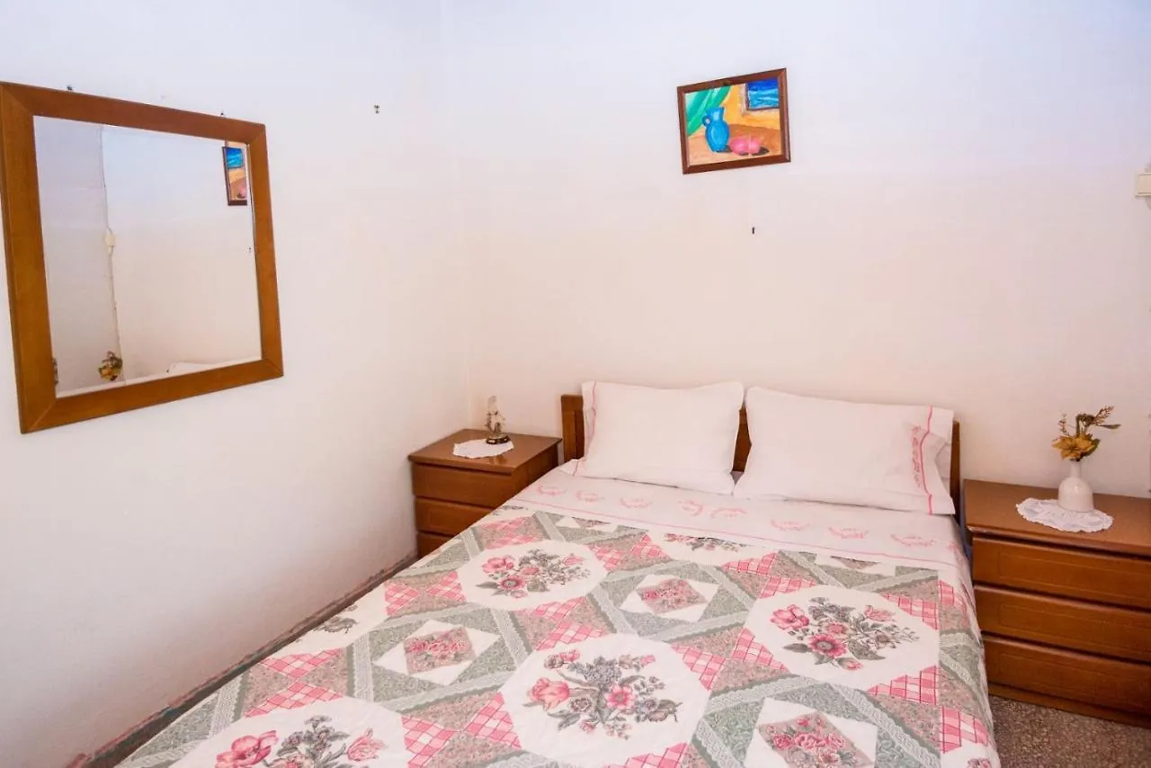 Tselepis House Apartment Lakithra Greece